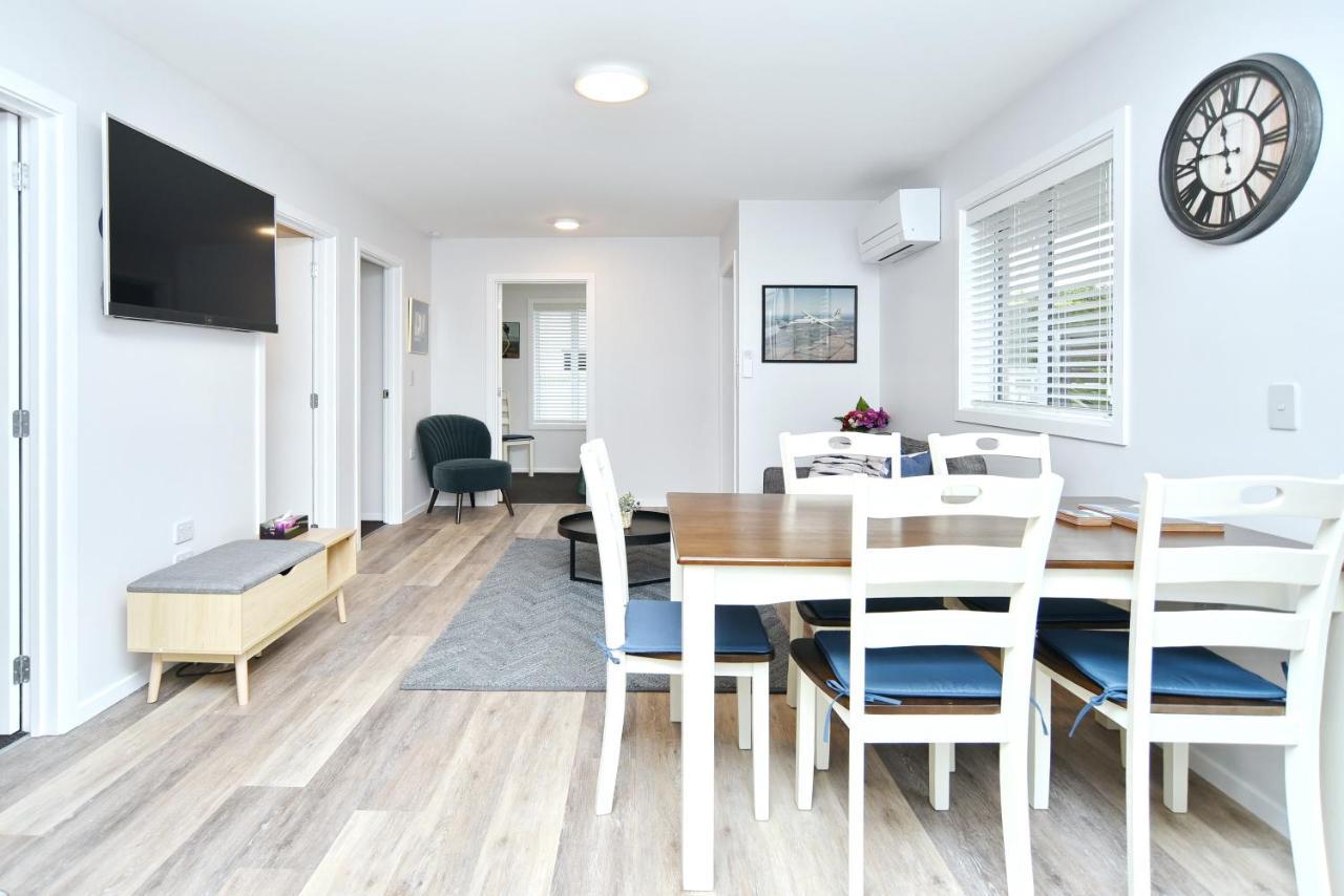 Brockworth Place - Christchurch Holiday Homes Ngoại thất bức ảnh