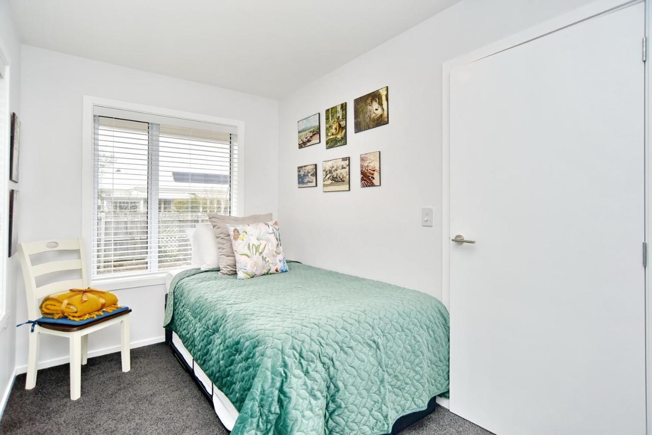 Brockworth Place - Christchurch Holiday Homes Ngoại thất bức ảnh